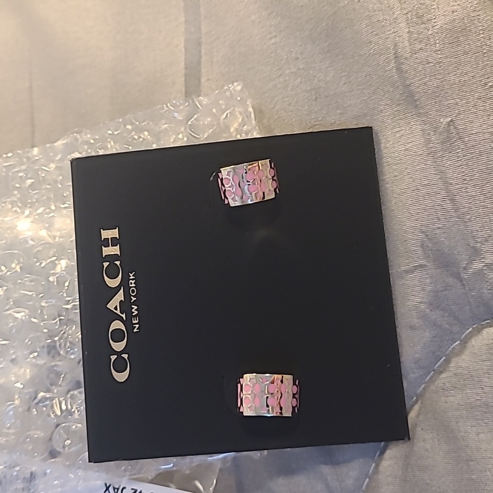 Coach NWT C7770 Signature C Huggies Logo Earrings